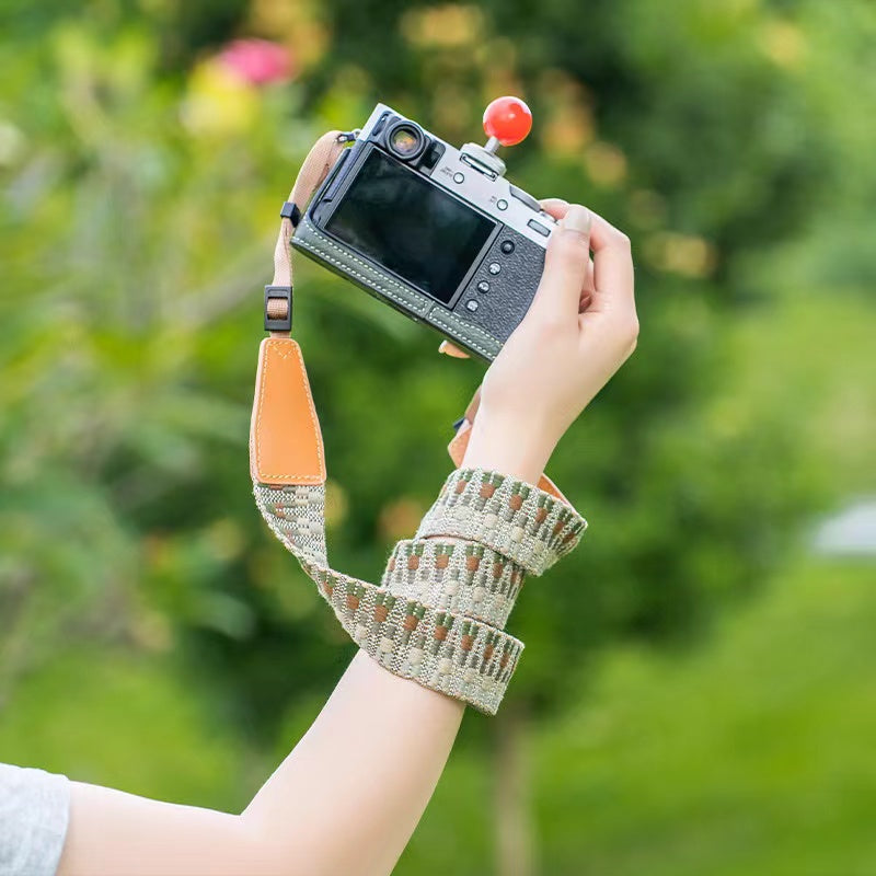 Brown vintage-inspired camera strap - adjustable cotton and faux leather shoulder sling for SLR cameras